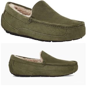 UGG Ascot loafers Men’s Size 8 gently used